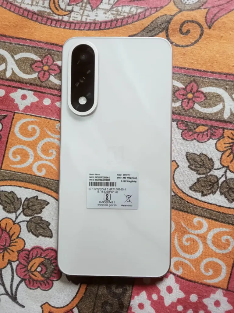 Oneplus Nord 5 Review 2 Oneplus Nord 5 Design1